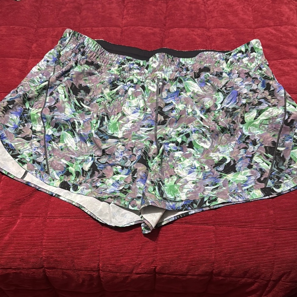 Lululemon Athletica Athletic Shorts Multicolor Performance Design